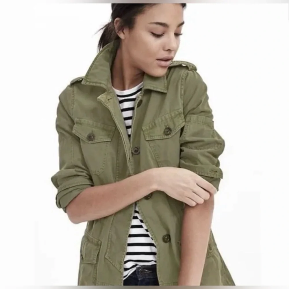 Banana Republic Khaki Green Utility Jacket; XS, Like New - Picture 1 of 9